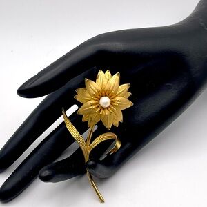 Vintage Textured Gold Tone Flower Brooch With Pearl Nice For Spring